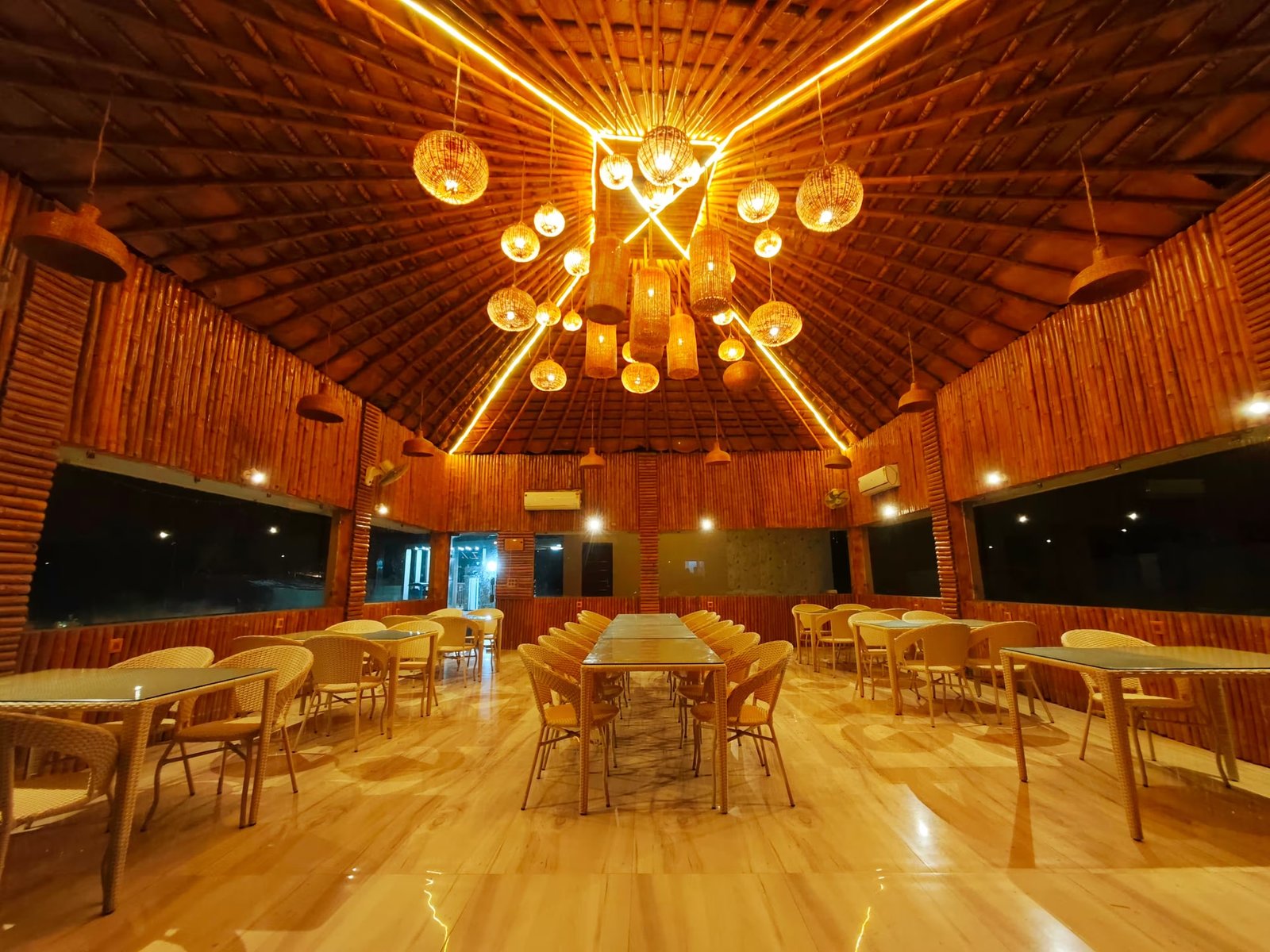 The Divine Oasis hilltop views โ organic farm dining and barbeque evenings in Purulia